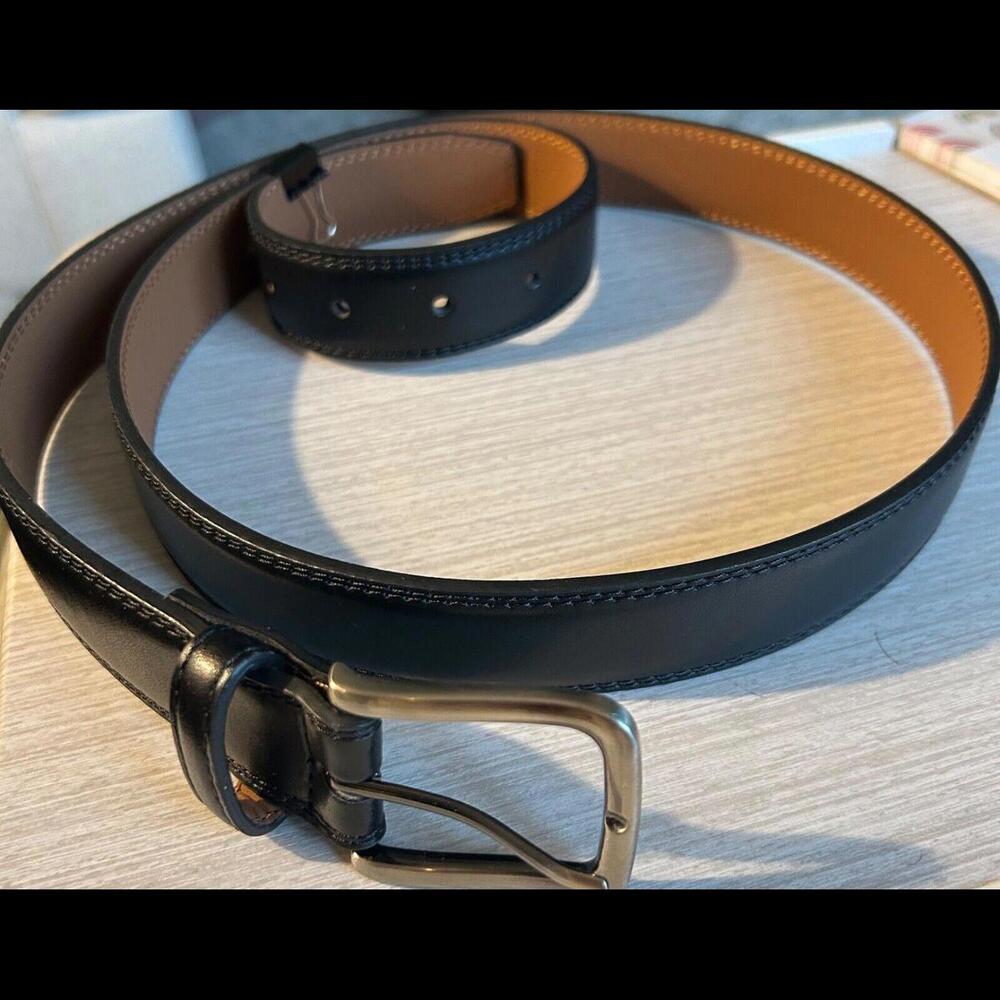 New Men's Black Leather Belt Size 44 1.5 " wide Silver Buckle